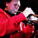 Trumpetista Laco Deczi oslaví v Praze 80. narozeniny