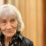 Laureátka mimořádné ceny poroty v soutěži Grafika roku Květa Pacovská se setkala s mladými výtvarnicemi z nakladatelství Pop Pap