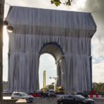 Christův zahalený Vítězný oblouk přilákal tisíce návštěvníků.