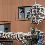  Ikonický nájemní dům Fragment v pražském Karlíně získává finální podobu.