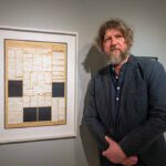 HIT BY NEWS – výstava v centru DOX zkoumá vztah umění a médií v historickém kontextu