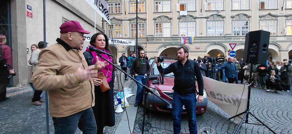 Destabilizace perfektně fungujícího systému a následně k totální destrukce české audiovize